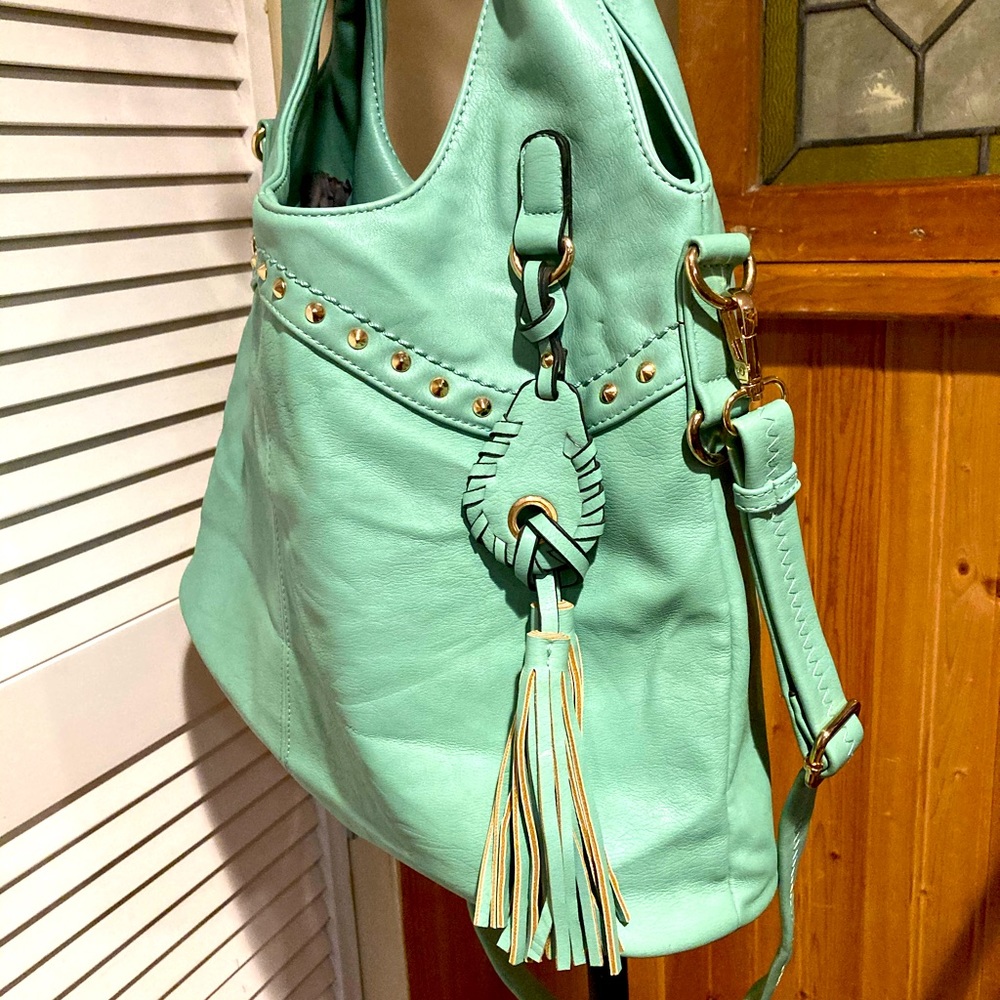 Hobo or Boho? Lovely Women’s Purse